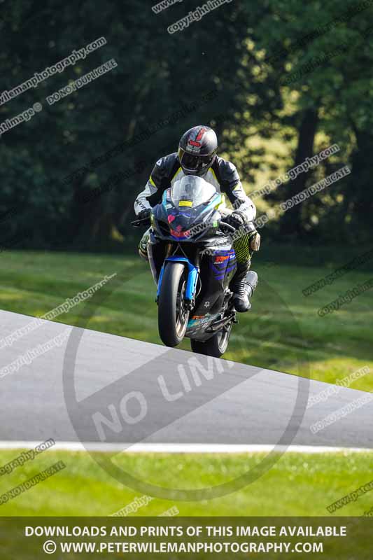 cadwell no limits trackday;cadwell park;cadwell park photographs;cadwell trackday photographs;enduro digital images;event digital images;eventdigitalimages;no limits trackdays;peter wileman photography;racing digital images;trackday digital images;trackday photos